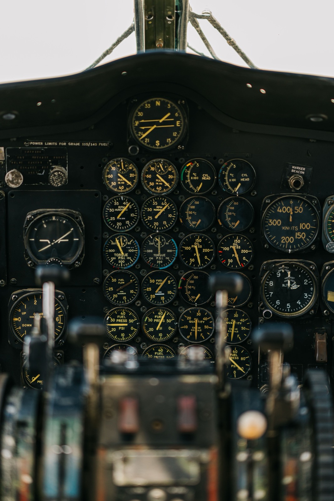 Aircraft cockpit